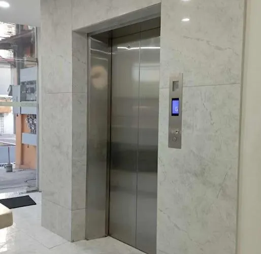 St. Marvin Makati M304 Appartement *